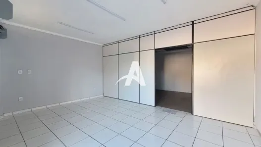 Sala Comercial para alugar, 72m² no Presidente Roosevelt, Uberlândia