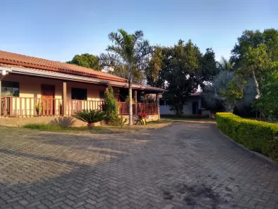 Fazenda/Sítio com 3 Quartos à venda, 340m² no Recanto Jatobá, Americana
