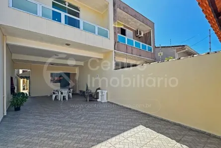 Casa com 3 Quartos à venda, 172m² no Vila Romar, Peruíbe