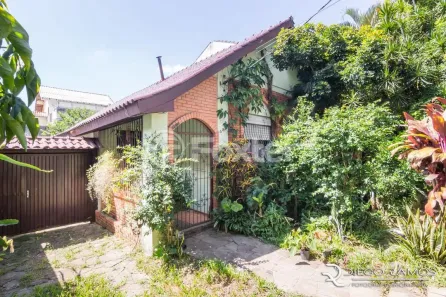 Casa com 3 Quartos à venda, 131m² no Medianeira, Porto Alegre
