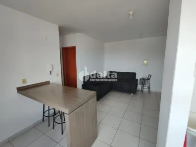 Apartamento com 2 Quartos à venda, 47m² no Dona Zulmira, Uberlândia