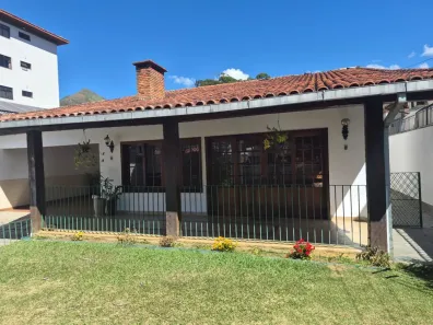 Casa com 4 Quartos para alugar, 200m² no Tijuca, Teresópolis