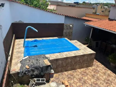 Casa com 2 Quartos à venda, 300m² no Cruzeiro, Ribeirão das Neves