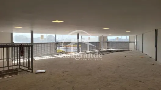 Ponto Comercial à venda, 517m² no Segismundo Pereira, Uberlândia