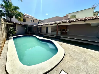 Sobrado com 4 Quartos à venda, 294m² no Setor Jaó, Goiânia