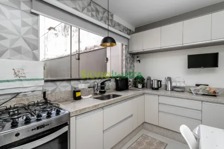 Sobrado com 3 Quartos à venda, 171m² no Parque Residencial Cidade Nova, Maringá