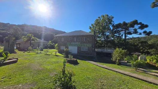Fazenda/Sítio com 4 Quartos à venda, 540m² no Samuara, Caxias do Sul