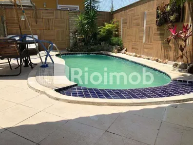Casa com 4 Quartos à venda, 360m² no Vargem Pequena, Rio de Janeiro
