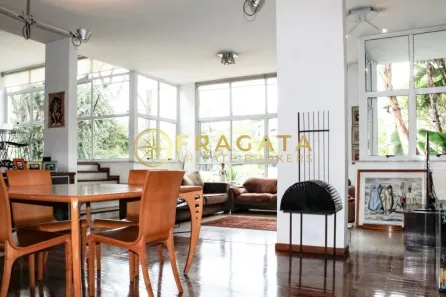 Casa com 4 Quartos à venda, 447m² no Pacaembu, São Paulo