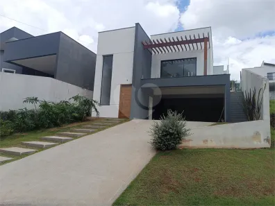 Casa de Condomínio com 3 Quartos à venda, 277m² no Taipas De Pedras (Mailasqui), São Roque