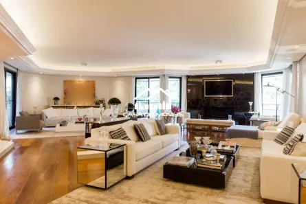 Apartamento com 4 Quartos à venda, 640m² no Vila Uberabinha, São Paulo