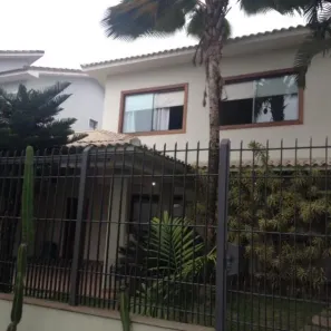 Casa com 4 Quartos à venda, 227m² no Jardim Amália, Volta Redonda