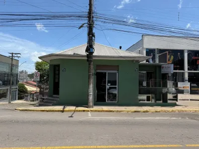 Imóvel Comercial à venda, 300m² no Borgo, Bento Gonçalves