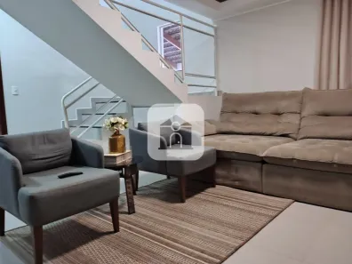Sobrado com 3 Quartos à venda, 152m² no Alto Umuarama, Uberlândia
