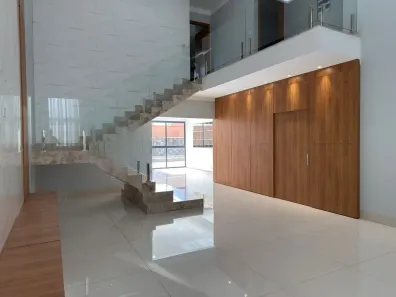 Sobrado com 4 Quartos à venda, 272m² no Jardins Lisboa, Goiânia