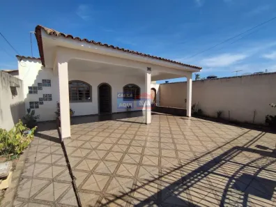 Casa com 3 Quartos à venda, 203m² no Taguatinga Norte, Brasília