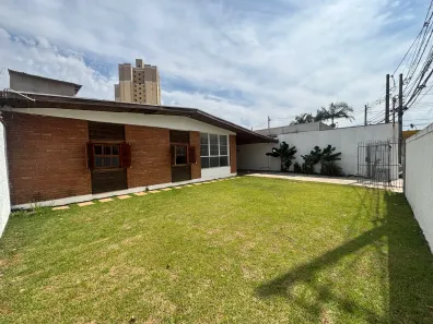 Casa com 4 Quartos para alugar, 194m² no Vila Maria Luiza, Jundiaí