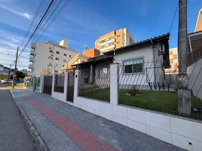 Casa com 3 Quartos à venda, 275m² no Pagani, Palhoça