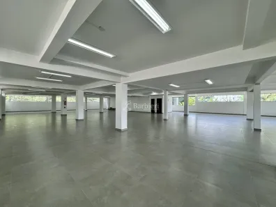 Sala Comercial para alugar, 533m² no Ponta Aguda, Blumenau