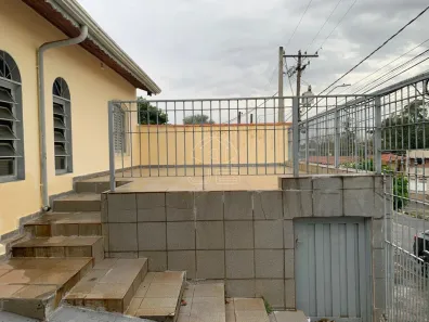 Casa com 3 Quartos para alugar, 180m² no Parque São Jorge, Campinas