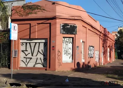 Prédio Comercial à venda, 134m² no Menino Deus, Porto Alegre