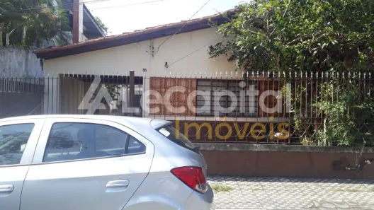 Casa com 3 Quartos à venda, 240m² no Jardim Oriental, São Paulo