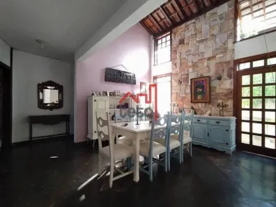 Casa com 4 Quartos à venda, 275m² no Planalto, Belo Horizonte