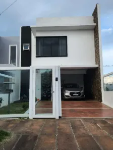 Casa com 3 Quartos à venda, 197m² no Laranjal, Pelotas