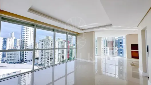 Apartamento com 4 Quartos à venda, 145m² no Centro, Balneário Camboriú