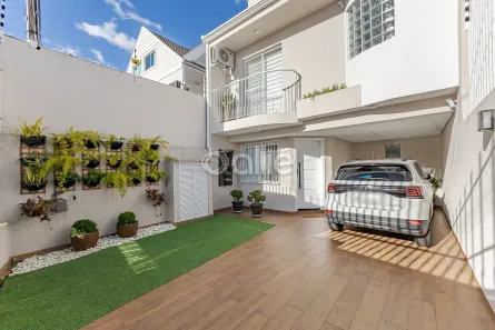 Sobrado com 3 Quartos à venda, 163m² no Vista Alegre, Curitiba