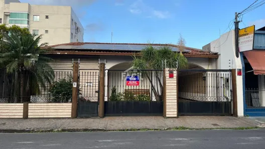 Casa com 3 Quartos para alugar, 360m² no Jardim Camburi, Vitória