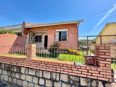 Casa com 3 Quartos à venda, 67m² no Passo da Areia, Porto Alegre