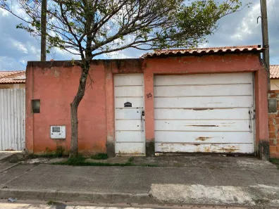Casa com 2 Quartos à venda, 175m² no Loteamento Gramado I, Itapetininga