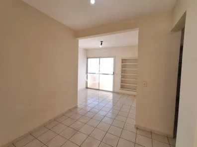 Apartamento com 2 Quartos para alugar, 75m² no Umuarama, Uberlândia