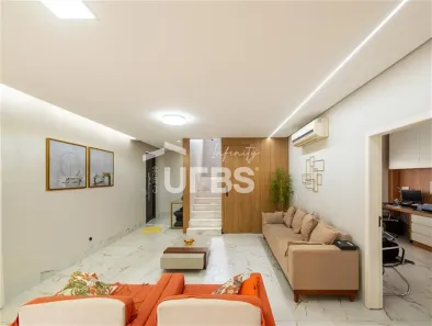 Casa de Condomínio com 4 Quartos à venda, 340m² no Loteamento Portal do Sol II, Goiânia