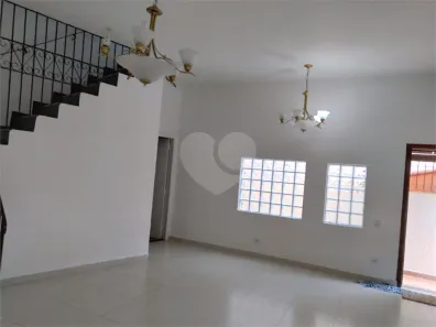 Sobrado com 3 Quartos à venda, 200m² no Jardim Peri, São Paulo