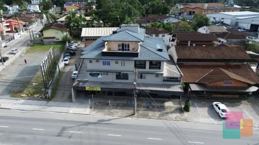 Imóvel Comercial à venda, 765m² no Bom Retiro, Joinville