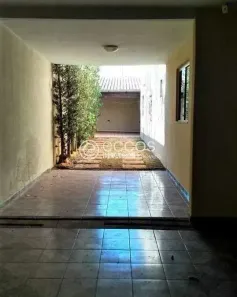 Casa com 3 Quartos à venda, 150m² no Laranjeiras, Uberlândia