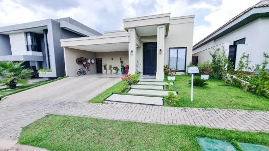 Casa de Condomínio com 3 Quartos à venda, 262m² no Ribeirão do Lipa, Cuiabá