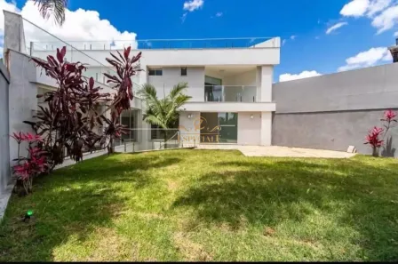 Casa com 3 Quartos para alugar, 514m² no Hugo Lange, Curitiba