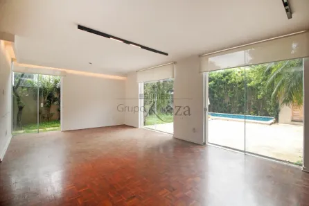 Casa com 3 Quartos à venda, 289m² no Butantã, São Paulo