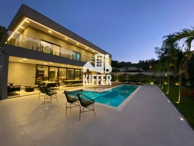 Casa de Condomínio com 5 Quartos para alugar, 720m² no Vila Progresso, Niterói