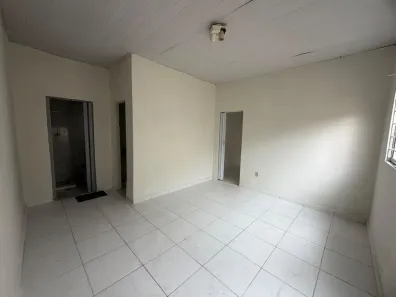 Casa com 1 Quarto para alugar, 40m² no Vila Kosmos, Rio de Janeiro