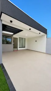 Casa com 2 Quartos à venda, 110m² no Jardim Petrópolis, Maringá