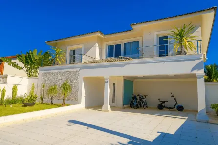 Casa com 6 Quartos à venda, 394m² no Jardim Acapulco, Guarujá