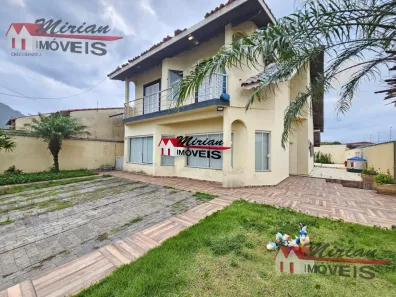 Sobrado com 4 Quartos à venda, 310m² no Centro, Peruíbe