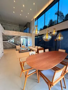 Casa de Condomínio com 5 Quartos para alugar, 370m² no Residencial Goiânia Golfe Clube, Goiânia