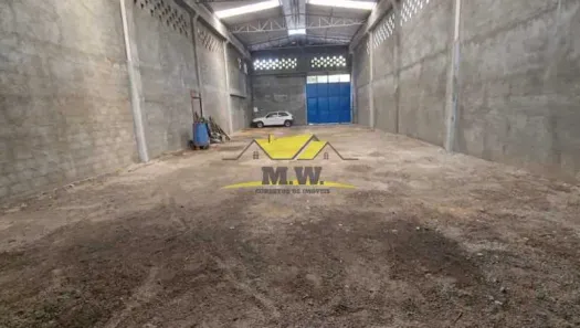 Galpão/Depósito/Armazém à venda, 300m² no Irajá, Rio de Janeiro