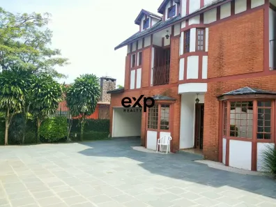 Casa com 6 Quartos à venda, 800m² no Interlagos, São Paulo