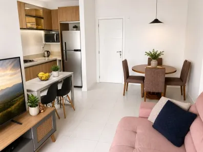 Apartamento com 2 Quartos à venda, 66m² no Abraão, Florianópolis